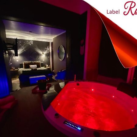 SUITE KASSIOPEE, romantisme, balnéo, sauna Quimperlé Extérieur photo